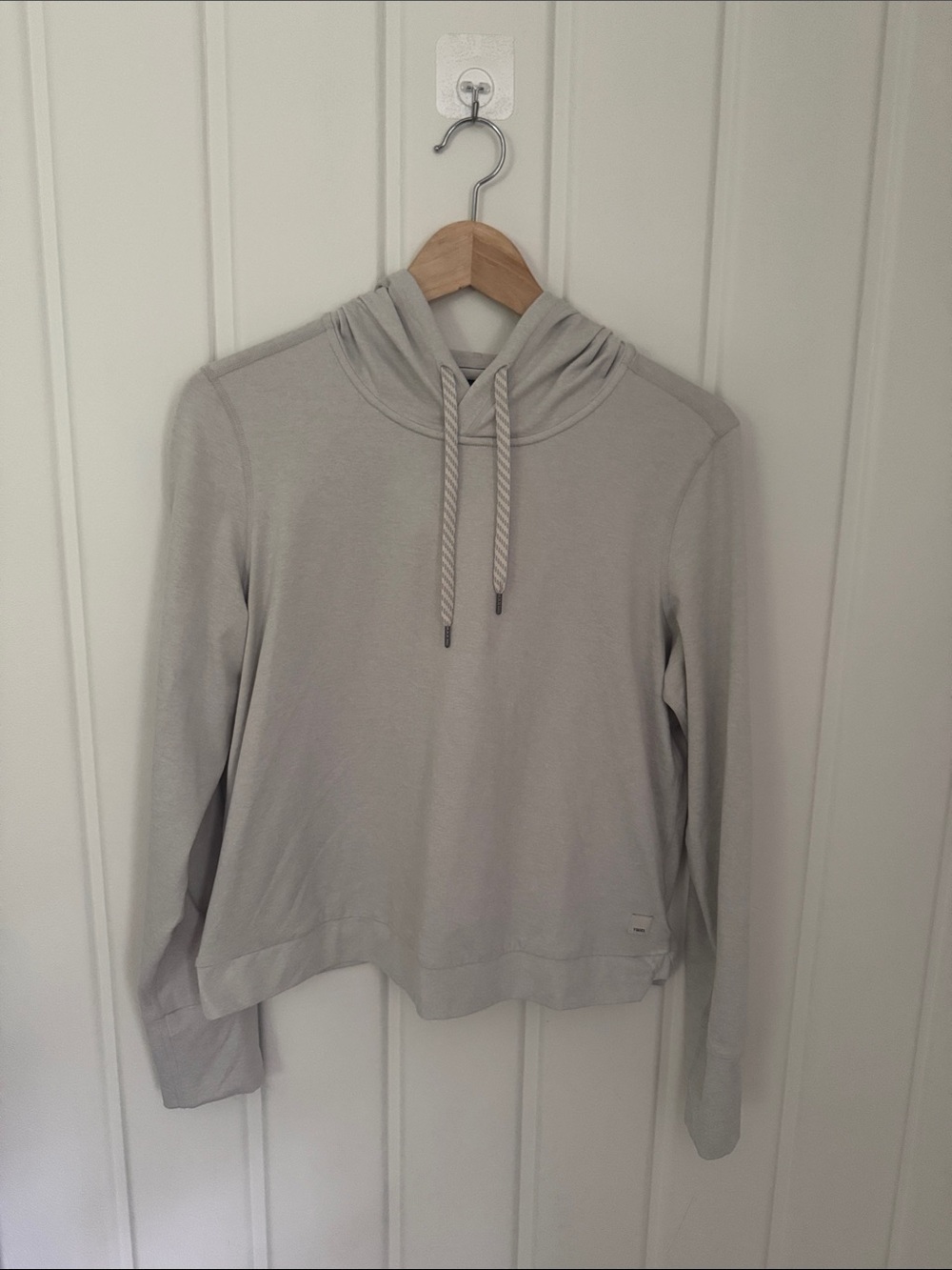 Vuori Halo Essential Hoodie In Light Grey